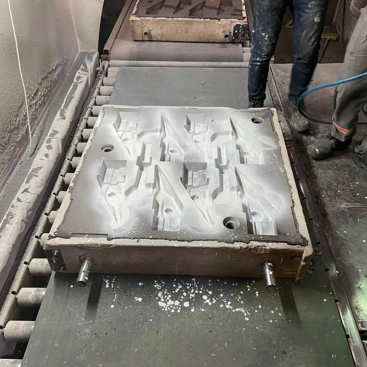 Su ve Alkol Bazlı Kalıp Boyaları